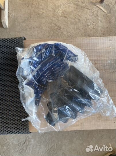 Новый наружний пыльник гранаты ford оригинал