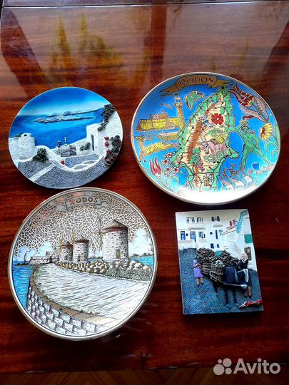 Коллекция декоративных тарелок для интерьера