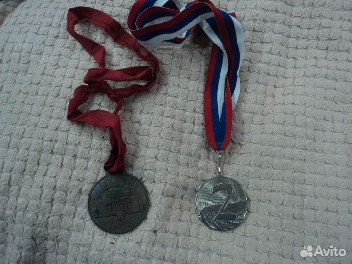 Медаль выпускная и наградная