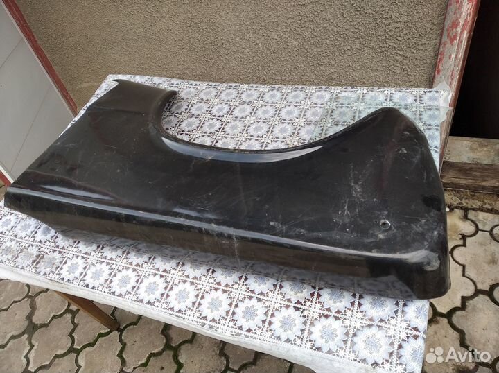 Передние пластиковые крылья 2101 левое и правое