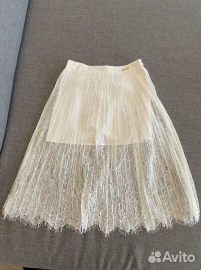 Куртка Twinset. Юбка Liu jo. Футболка Monnalisa