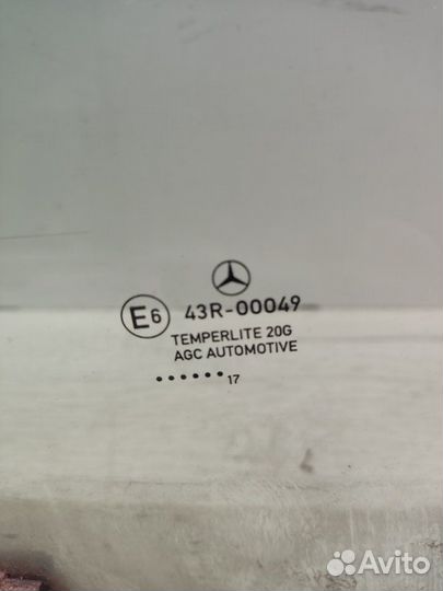 Стекло передне двери (опускное ) правое Mercedes