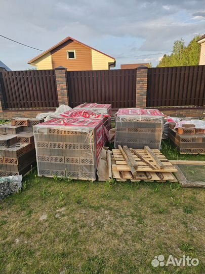 Кирпич лицевой пустотелый красный Ультра рустик