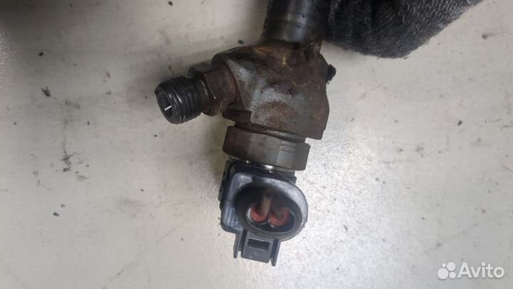 Форсунка топливная Skoda Yeti, 2013