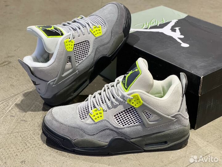 Nike Air Jordan 4 Retro SE 95 Neon