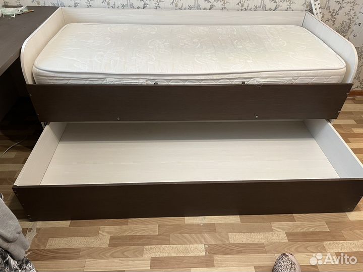 Кровать подрастковая