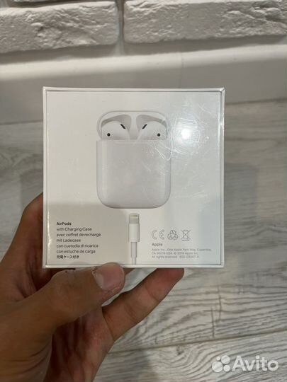 Наушники Apple AirPods