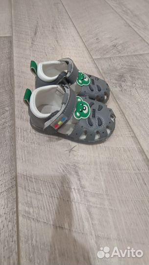 Сандалии для мальчиков 20