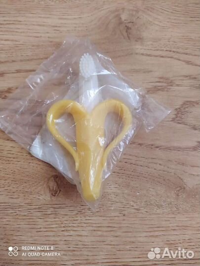 Грызунок-щетка для малышей