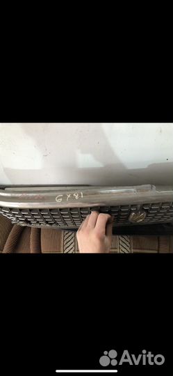 Решотка радиатора toyota mark 2 gx 81