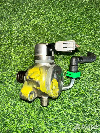 Топливный насос Mazda Axela