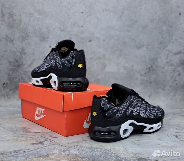 Кроссовки мужские nike air Max tn plus