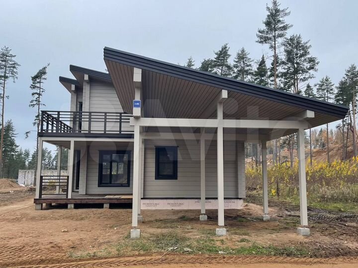 Коттедж 220 м² на участке 15 сот.