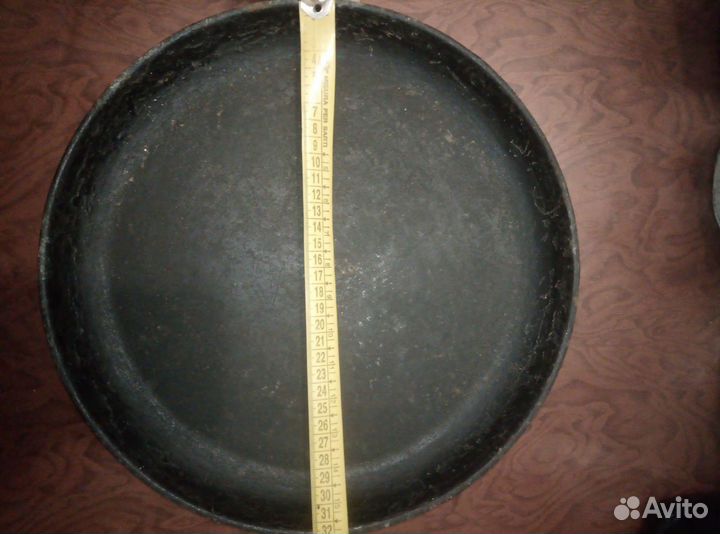 Сковорода чугунная. Таз эмаль