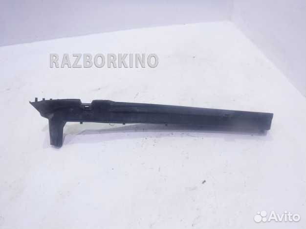 Водосток лобового стекла (жабо)