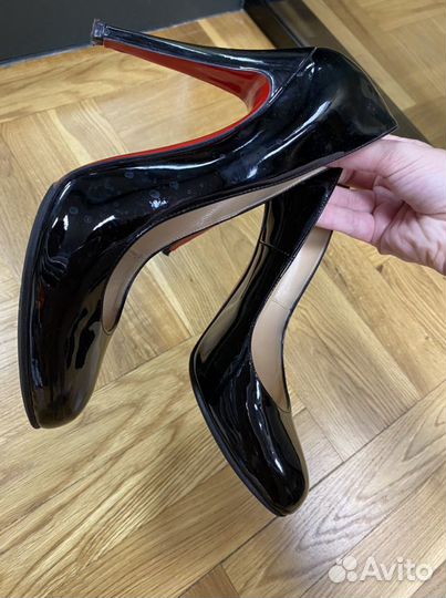 Туфли christian louboutin 39
