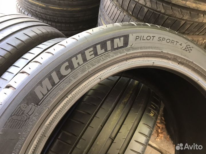 Michelin Pilot Sport 4 245/45 R19