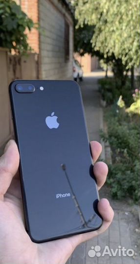 iPhone 8 Plus, 128 ГБ