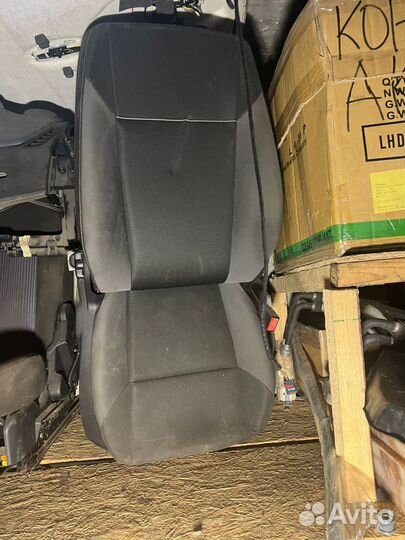 Сиденье переднее правой Focus 3