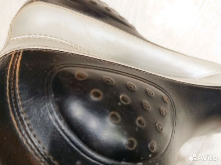 Широкое седло для велосипеда