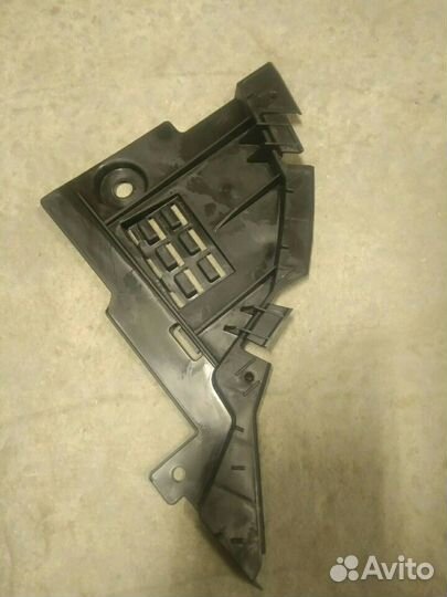 Защита бампера переднего левая 620254996R