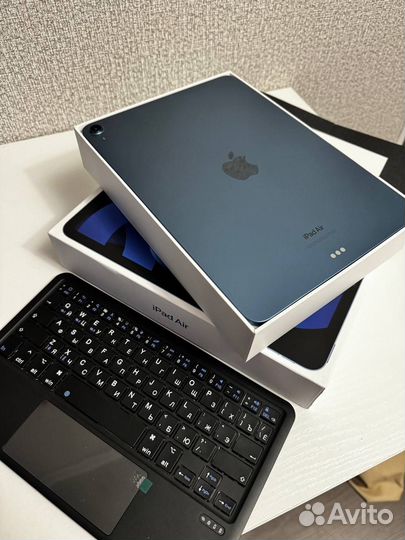 Apple iPad air 2022 10.9 wifi 64Gb +клавиатура