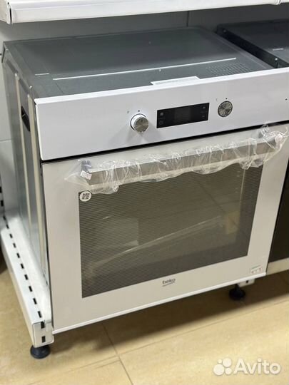 Электрический духовой шкаф Beko BIE21300W белый