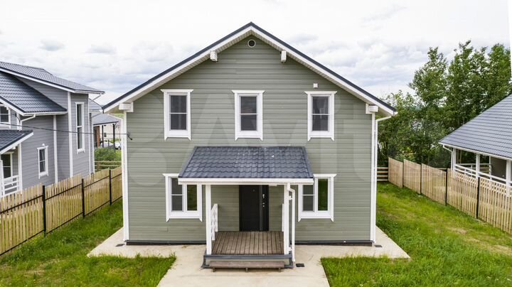 Коттедж 216 м² на участке 6 сот.