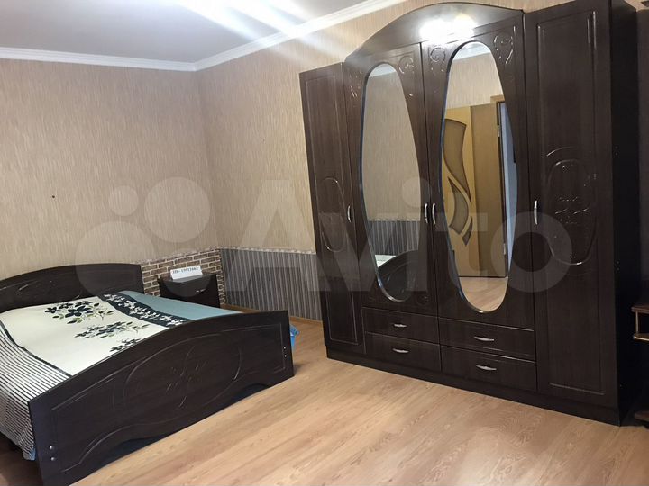 2-к. квартира, 50 м², 1/10 эт.