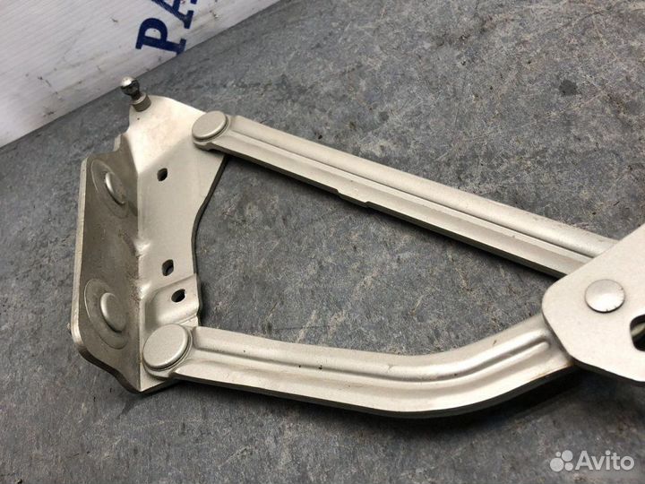 Петля багажника левая Renault Megane 2 2002-2006