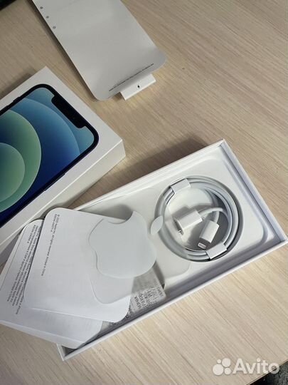 Оригинальный кабель iPhone