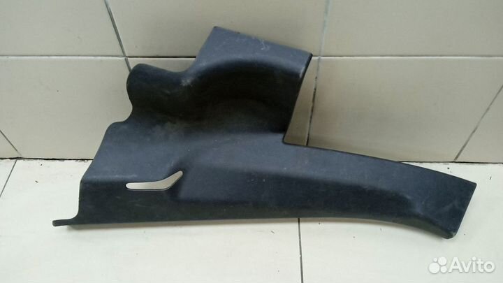 Обшивка стойки задней левой Audi Q7