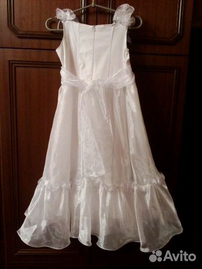 Нарядное платье