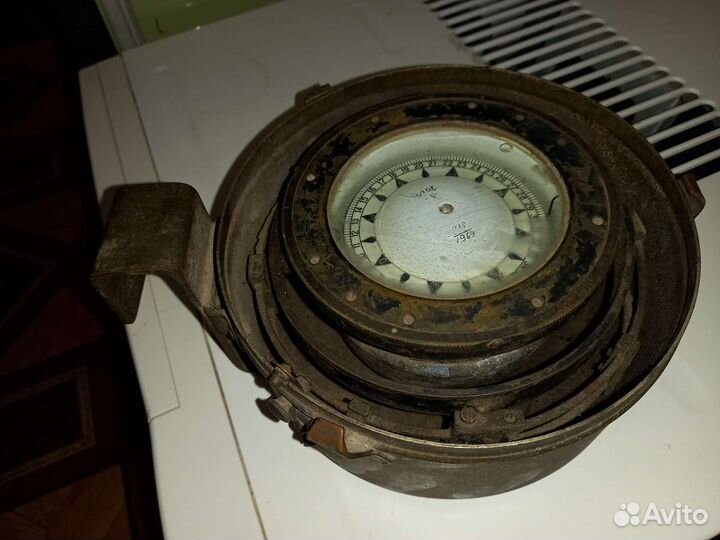 Компас шлюпочный