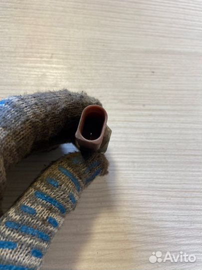 Датчик заднего хода Volkswagen Polo