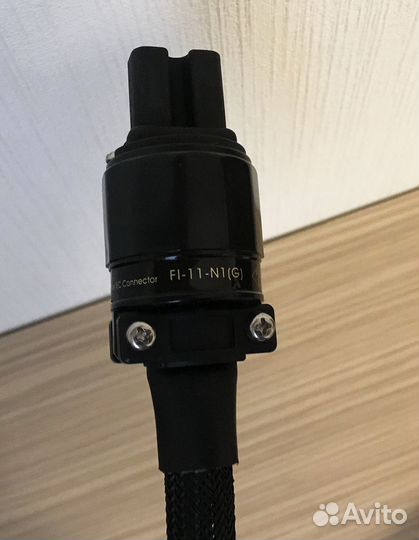 DH Labs Power Plus / Furutech FI-E35/FI-11N1, 5 м