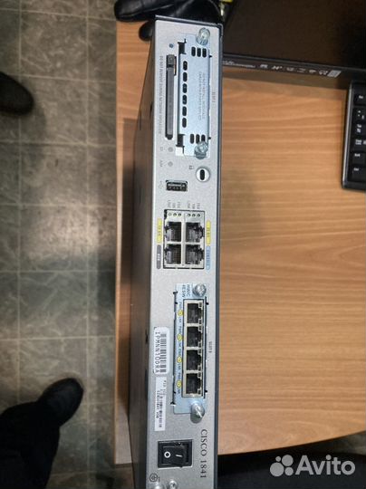 Маршрутизатор cisco 1800