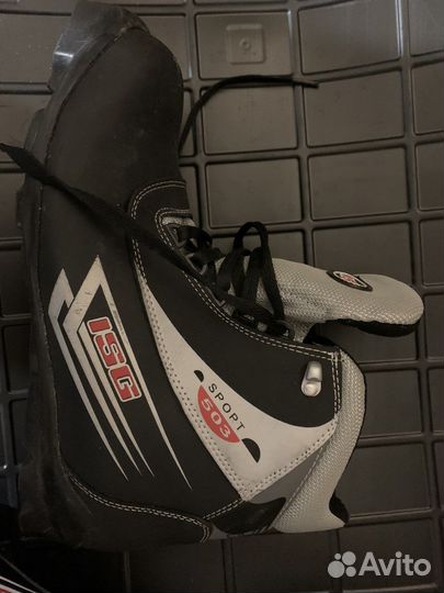 Лыжные ботинки ISG р-р 43, крепление SNS Profile