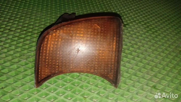 Указатель поворота левый BMW 5 E34