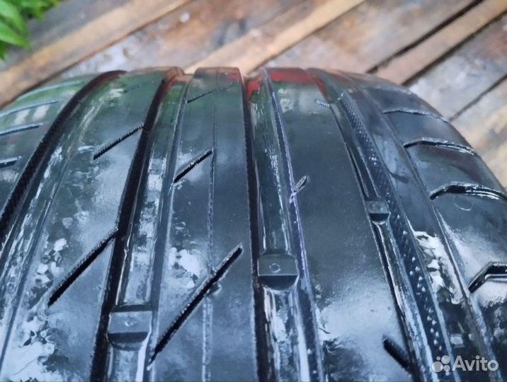 Nokian Tyres Hakka Black 225/35 R19