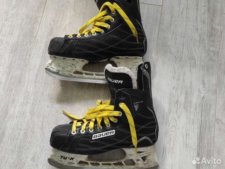 Хоккейные коньки бауэр