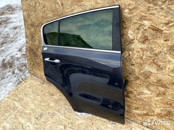 Задняя правая дверь KIA Sportage 4 2021
