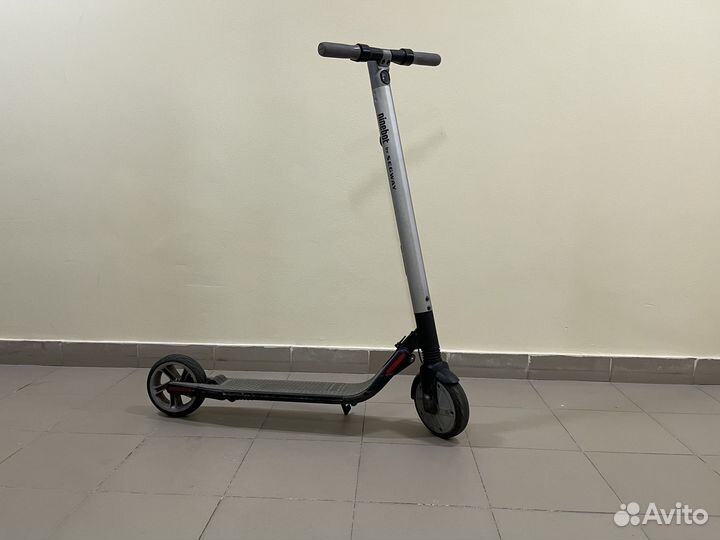 Электросамокат ninebot