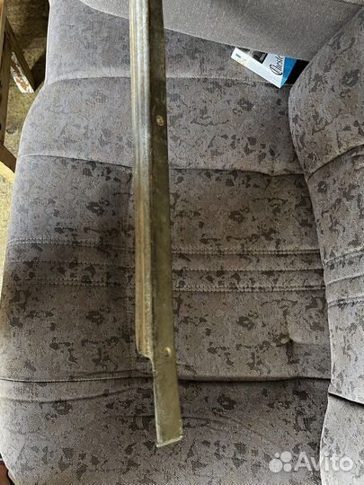 Волга 3102 Накладка крепления обивки багажника