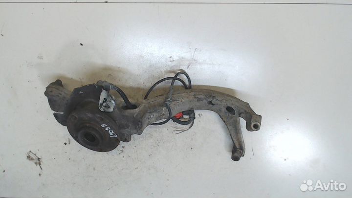 Ступица (кулак, цапфа) Volkswagen Passat 5, 1997