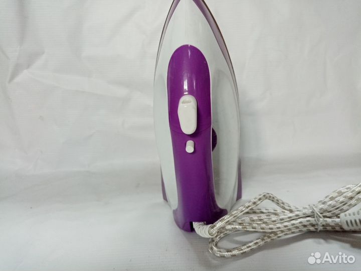 Утюг Ладомир