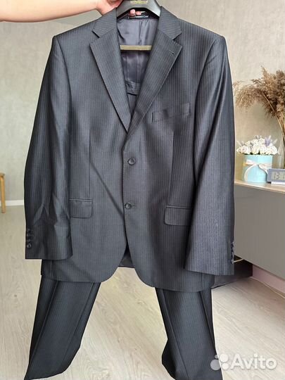 Мужской классический костюм