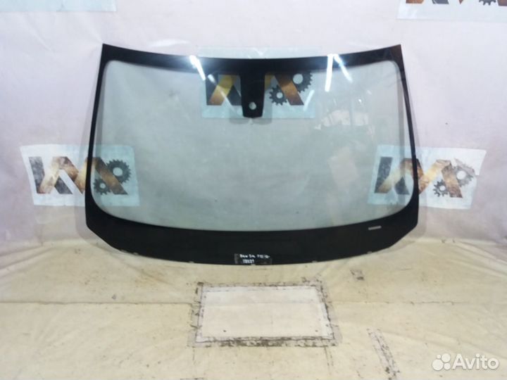 Лобовое стекло BMW F10 18881