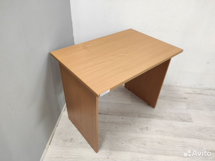 Стол письменный б/у 03565