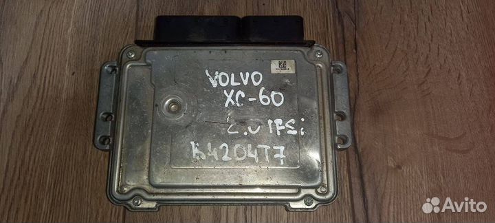 Блок управления двигателем Volvo XC60 31312683